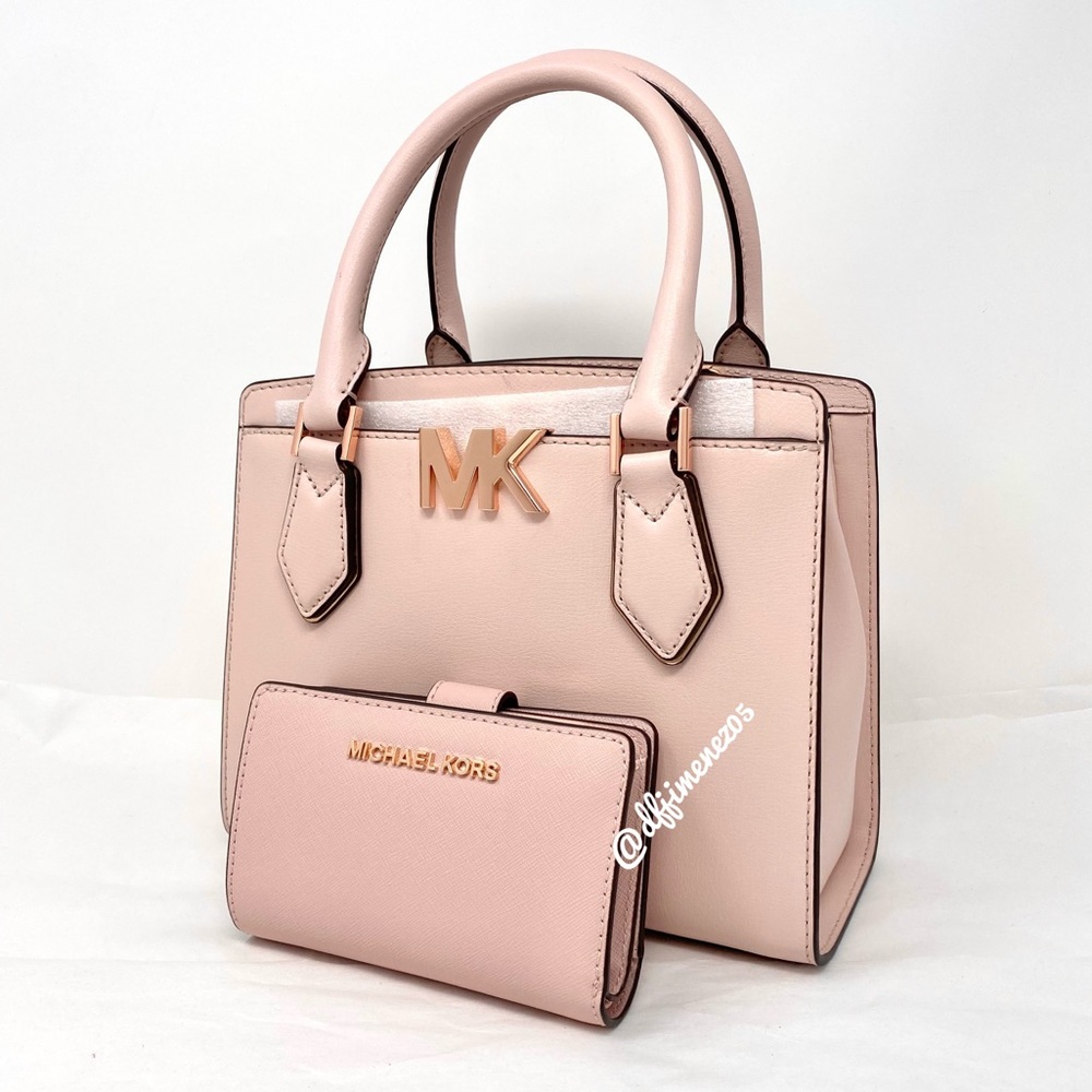 NWT Michael Kors Messenger & Wallet